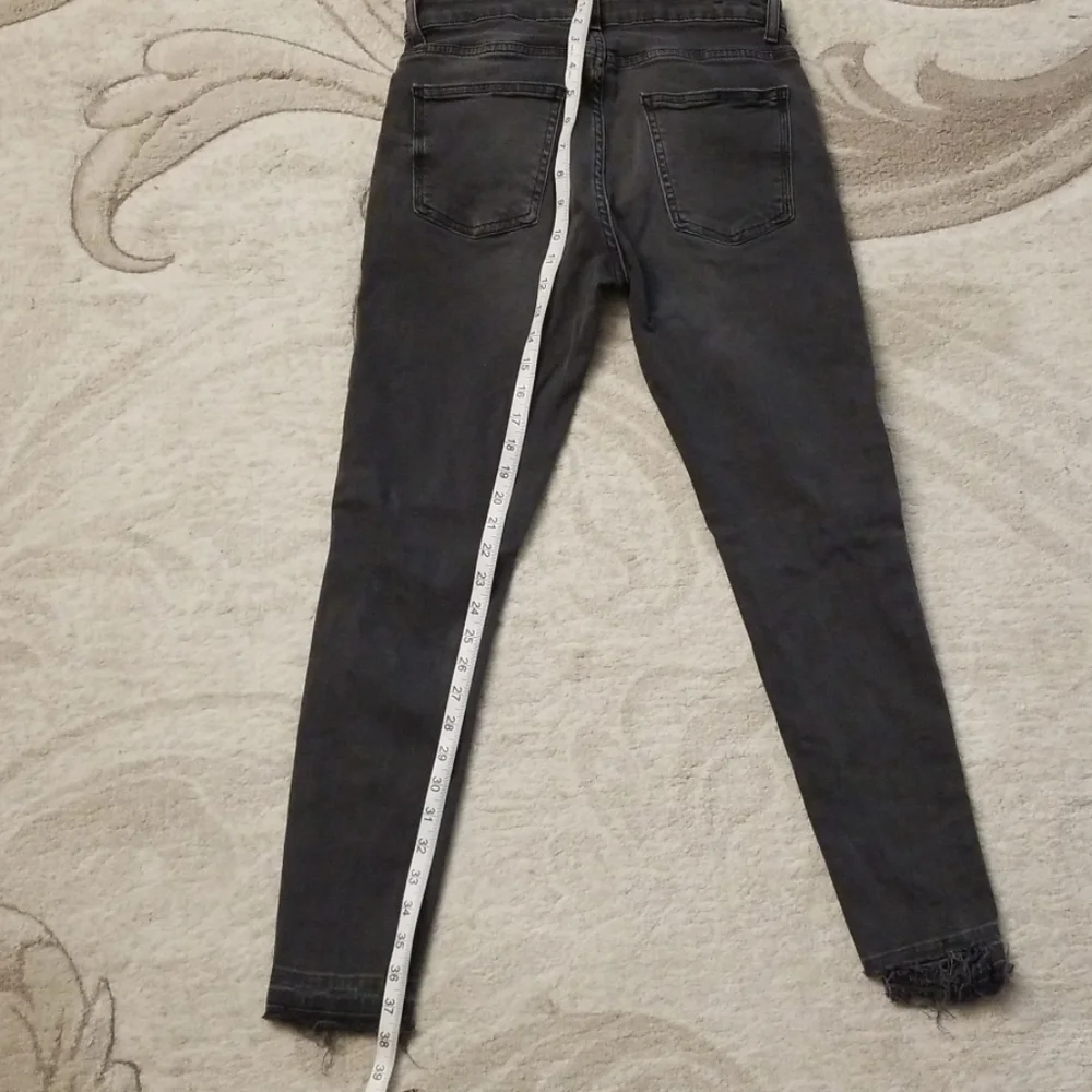 Zara Man Distressed Jeans, sz 26